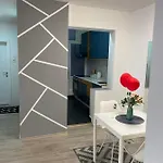 Regina's Modern Apartment2 Skopje