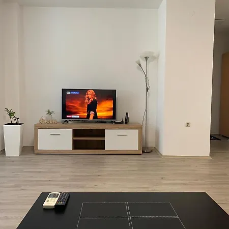 Regina's Modern Apartment2 *