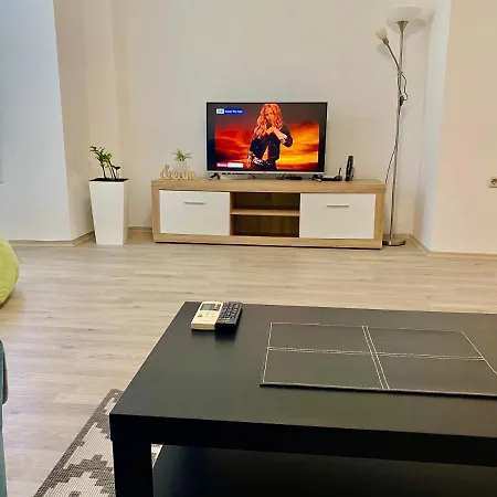 Apartament Regina's Modern Apartment2