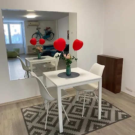 Regina's Modern Apartment2 *