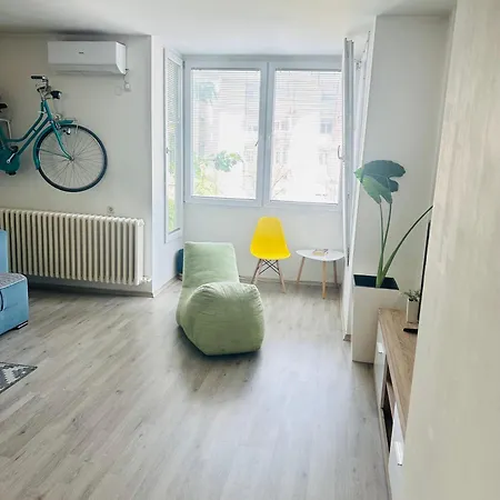 Apartament Regina's Modern Apartment2