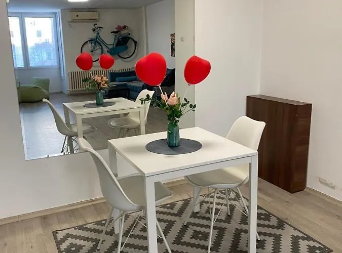 Regina's Modern Apartment2 *